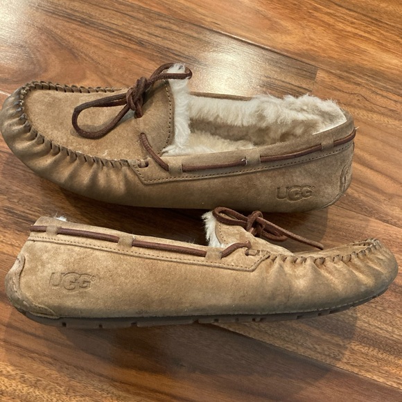 UGG Dakota 5612 Womens Chestnut Suede Sheepskin Slip-On Moccasin Slippers Sz9 - Picture 8 of 14